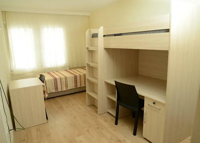 Can Kiz Yurdu Istanbul